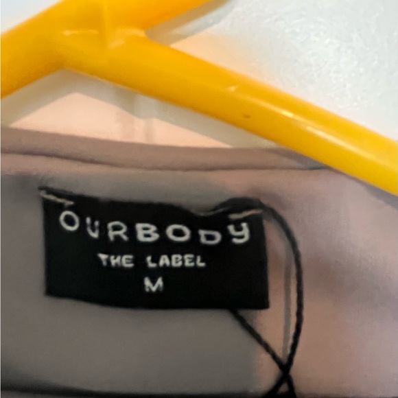 Alluring 2 piece Leggings outfits (crop top with matching leggings) - Picture 9 of 10